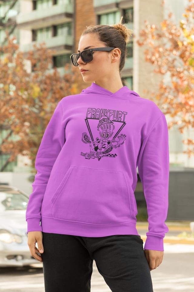 Violettes Sweatshirt mit einem FrankfurtSkyRun-Bild entworfen von Wayne Parker